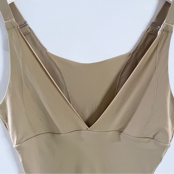 Maidenform Sleek Smoothers Open Bust Long Leg Nude Body Shaper 2556 Like New - Picture 9 of 11